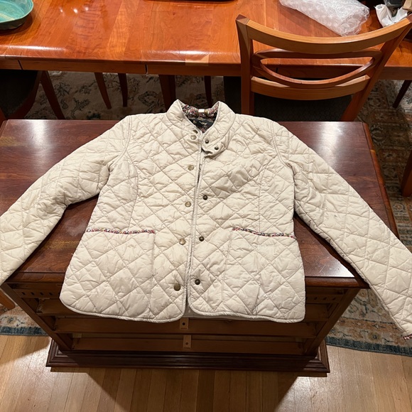 Barbour quilted jacket Liberty trim - Picture 2 of 7